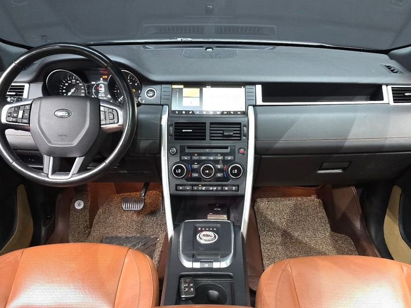 2017 Land Rover Discovery Sport 2.0 TD4 HSE Luxury photo 7