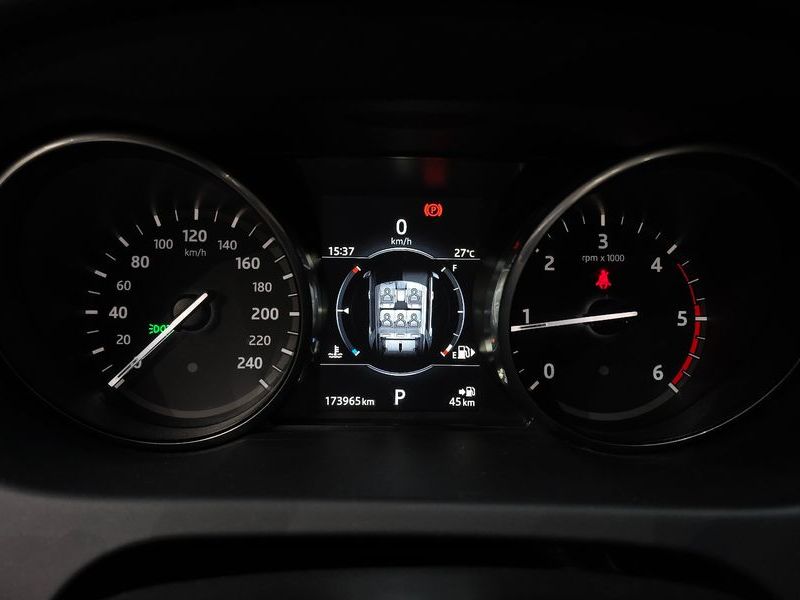 2017 Land Rover Discovery Sport 2.0 TD4 HSE Luxury photo 8
