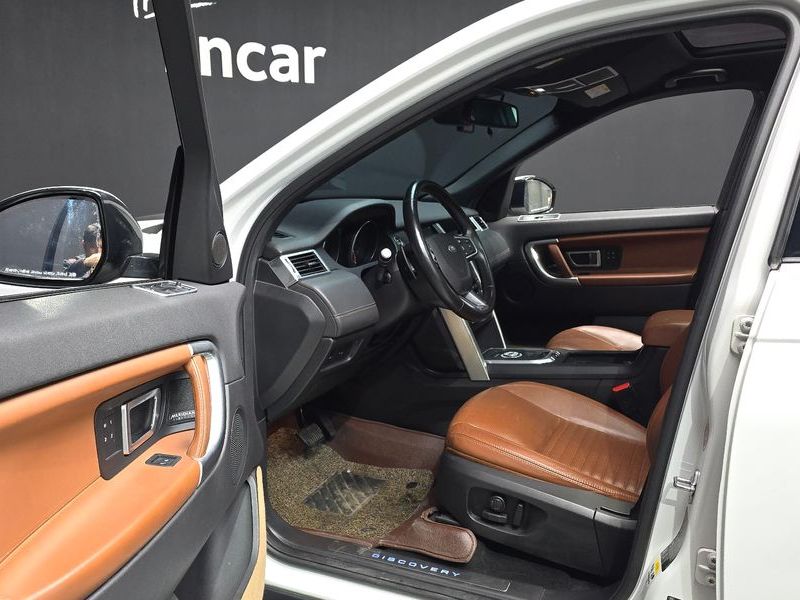 2017 Land Rover Discovery Sport 2.0 TD4 HSE Luxury photo 10