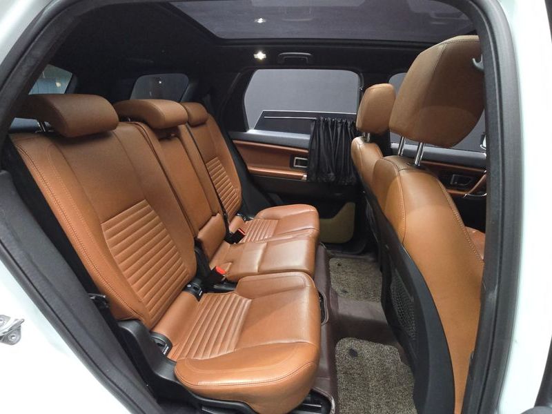2017 Land Rover Discovery Sport 2.0 TD4 HSE Luxury photo 12