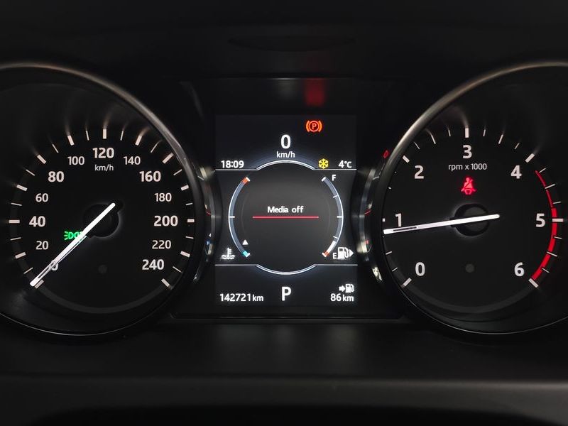 2017 Land Rover Discovery Sport 2.0 TD4 SE (150PS) photo 8