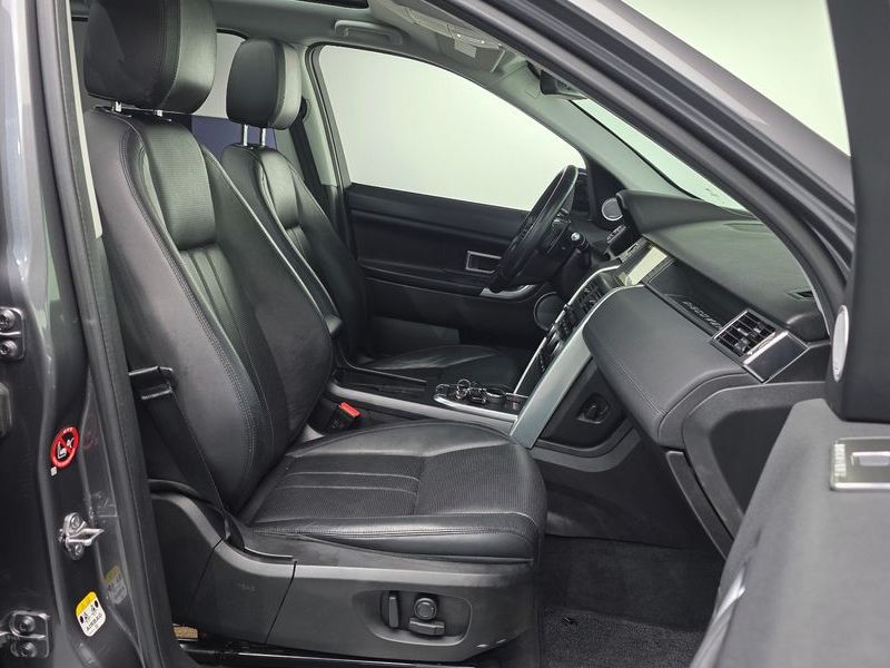 2017 Land Rover Discovery Sport 2.0 TD4 SE (150PS) photo 10