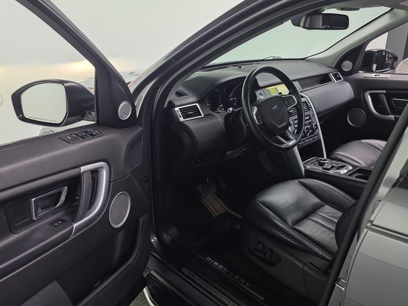 2017 Land Rover Discovery Sport 2.0 TD4 SE (150PS) photo 11