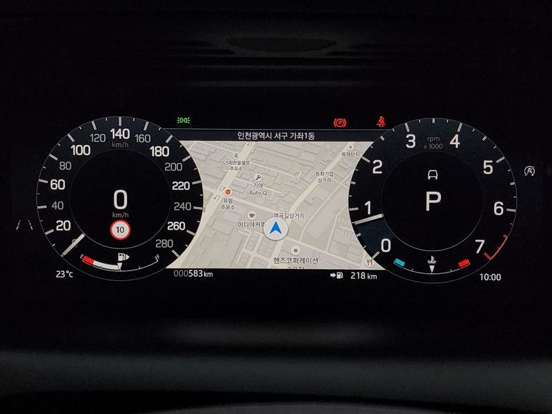 2025 Land Rover Discovery Sport P250 Dynamic SE photo 8
