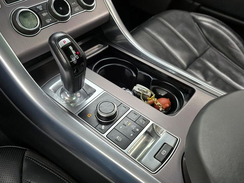 2015 Land Rover Range Rover Sport 3.0 SDV6 HSE photo 9