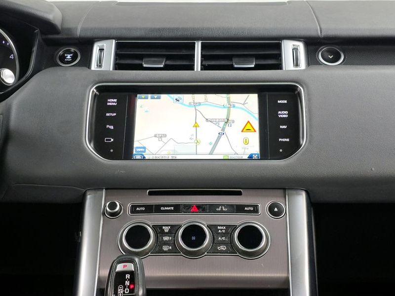 2015 Land Rover Range Rover Sport 3.0 SDV6 HSE photo 14