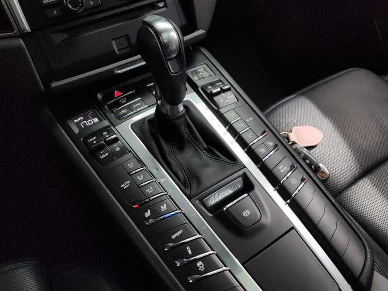 2015 Porsche Macan 3.0 S 95B photo 9