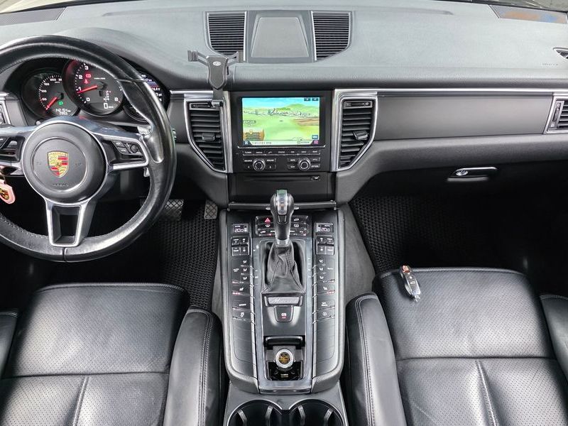 2015 Porsche Macan 2.0 95B photo 7