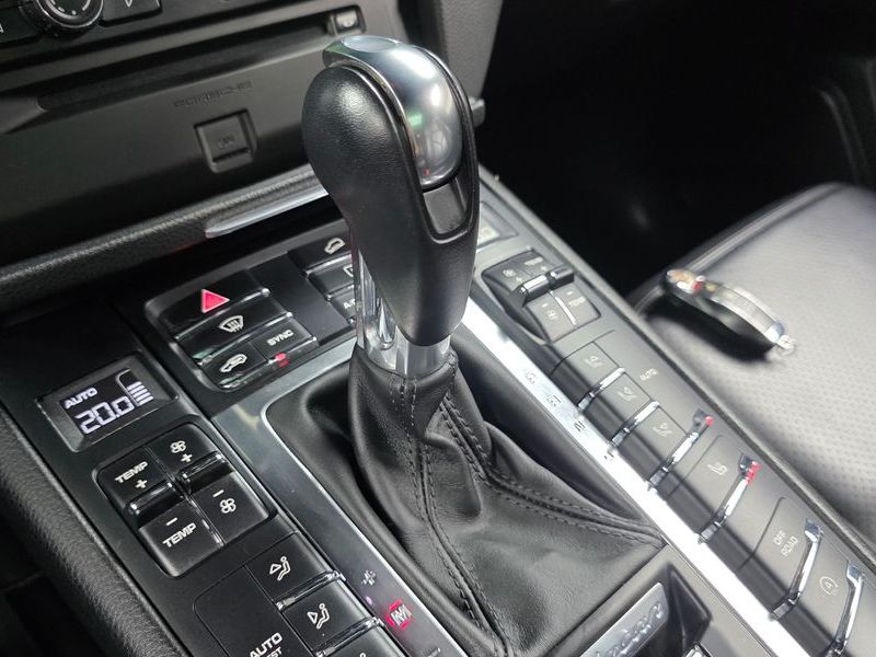 2015 Porsche Macan 2.0 95B photo 9