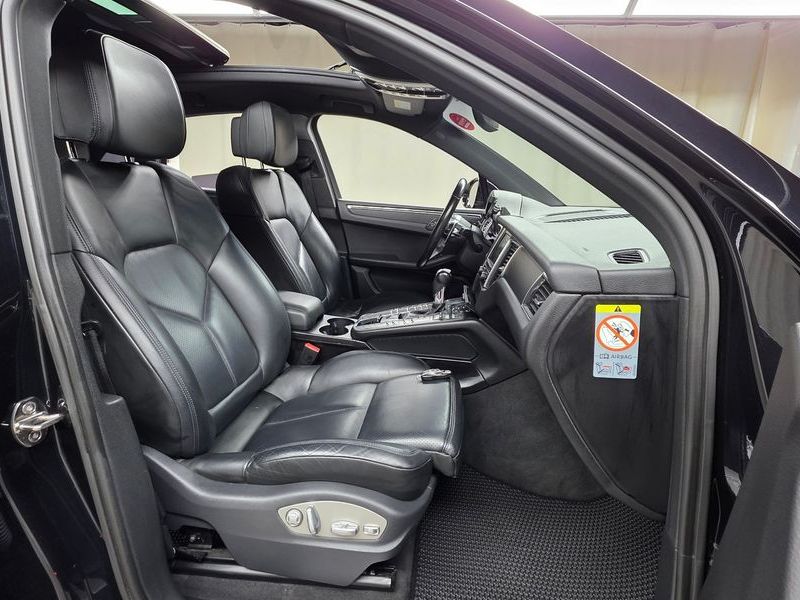 2015 Porsche Macan 2.0 95B photo 10
