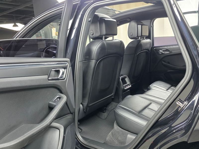 2015 Porsche Macan 2.0 95B photo 17