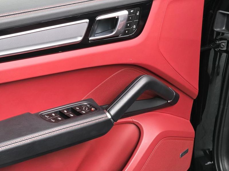 2023 Porsche Cayenne 3.0 PLATINUM EDITION photo 17