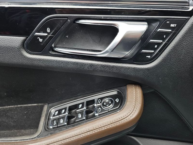 2015 Porsche Macan 3.0 S Diesel 95B photo 12