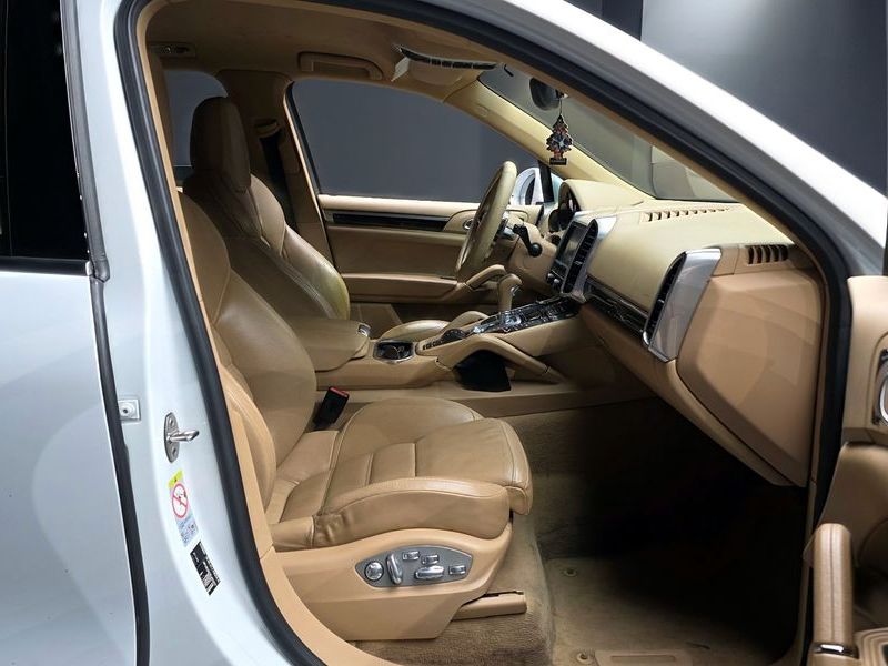 2015 Porsche Cayenne 3.0 S E-Hybrid 958 photo 10