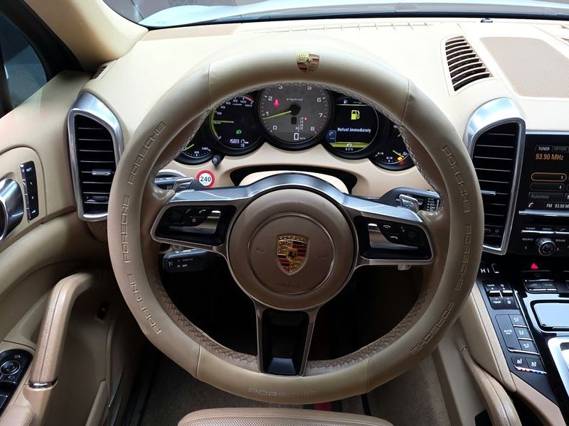 2015 Porsche Cayenne 3.0 S E-Hybrid 958 photo 13