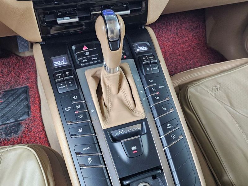 2015 Porsche Macan 3.0 S Diesel 95B photo 9