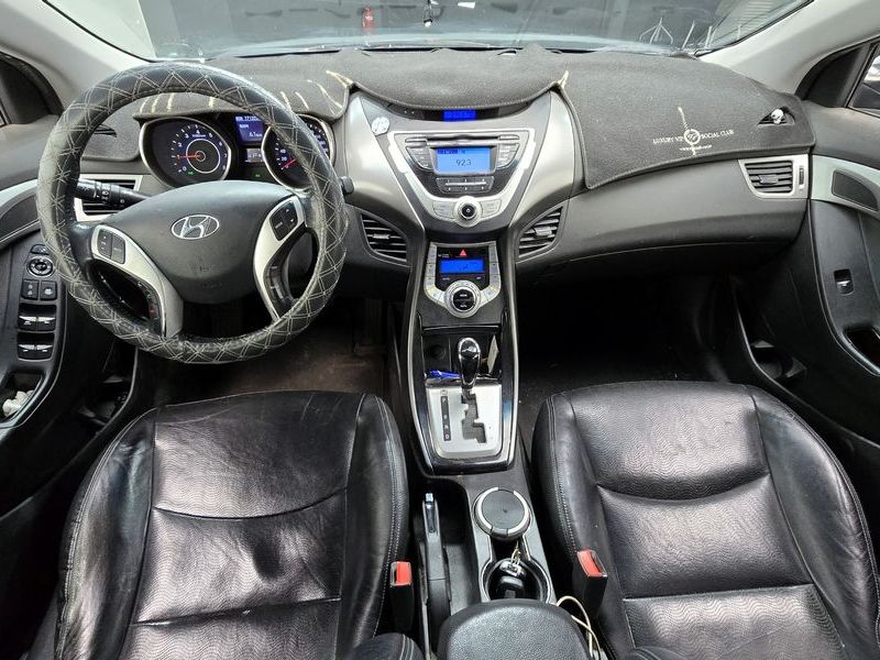 2012 Hyundai Avante M16 GDI Top photo 7