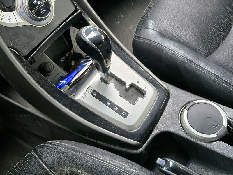 2012 Hyundai Avante M16 GDI Top photo 9