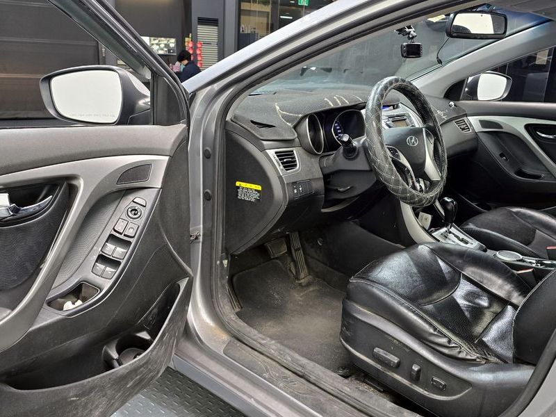 2012 Hyundai Avante M16 GDI Top photo 11