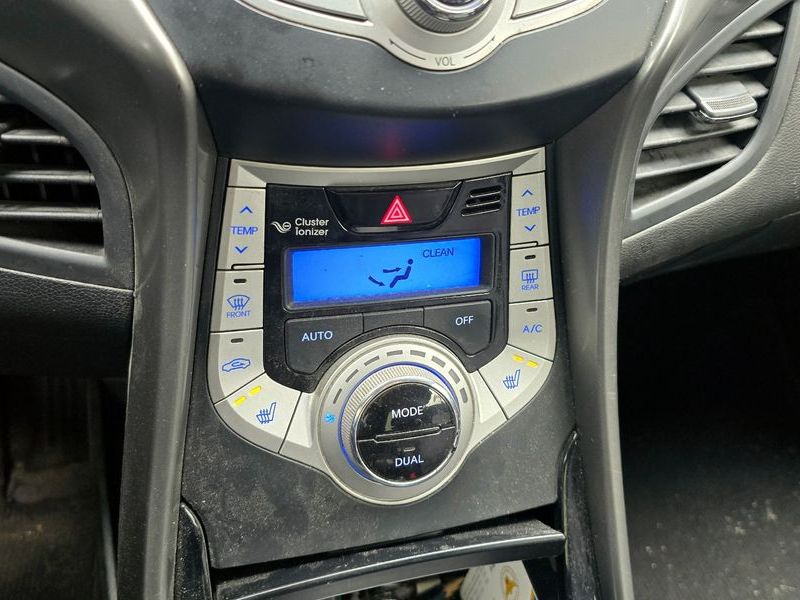 2012 Hyundai Avante M16 GDI Top photo 16