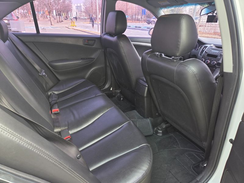 2012 Hyundai Sonata LPG N20 Standard photo 14