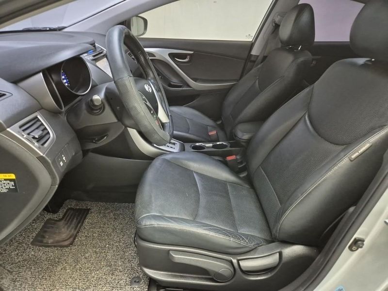 2012 Hyundai Avante M16 GDI Luxury photo 14
