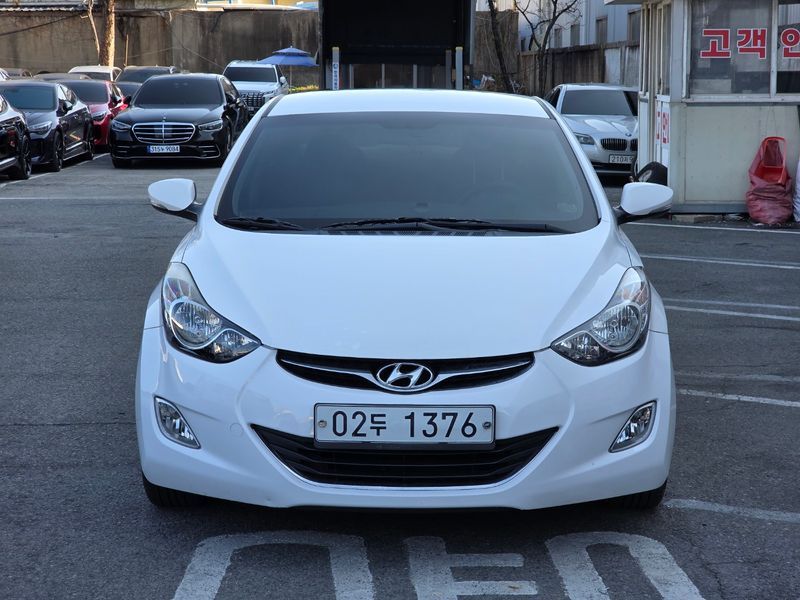 2012 Hyundai Avante LPI M16 Luxury photo 1