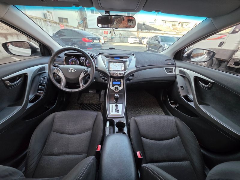 2012 Hyundai Avante LPI M16 Luxury photo 9