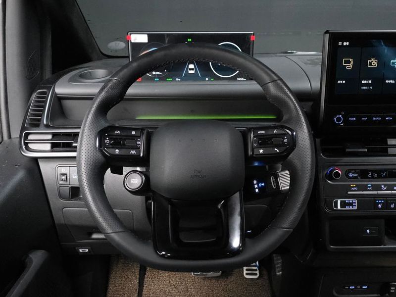 2026 Hyundai Staria HEV 1.6T Lounge 9-Seater Inspiration photo 13