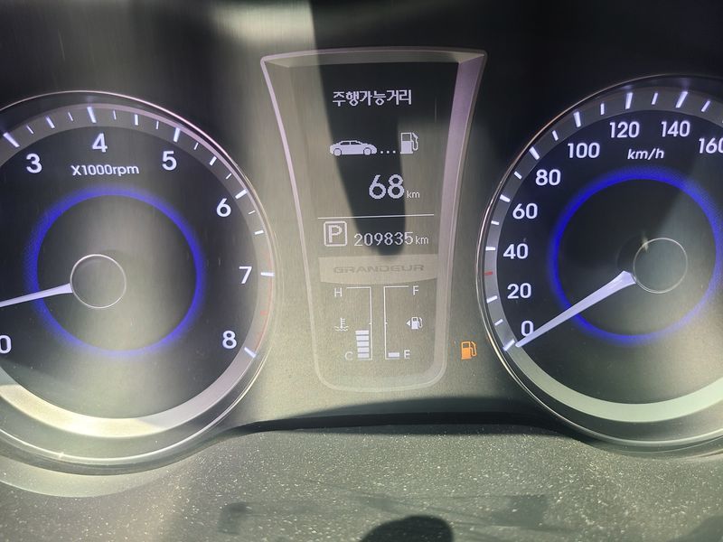 2012 Hyundai Grandeur HG240 Luxury photo 8