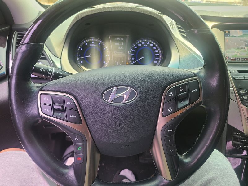 2012 Hyundai Grandeur HG240 Luxury photo 17