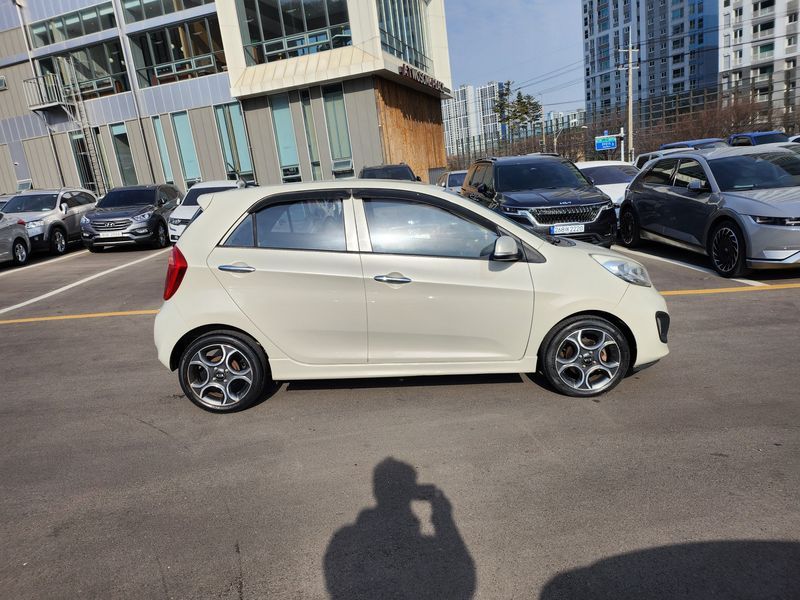 2012 Kia Morning Luxury photo 17