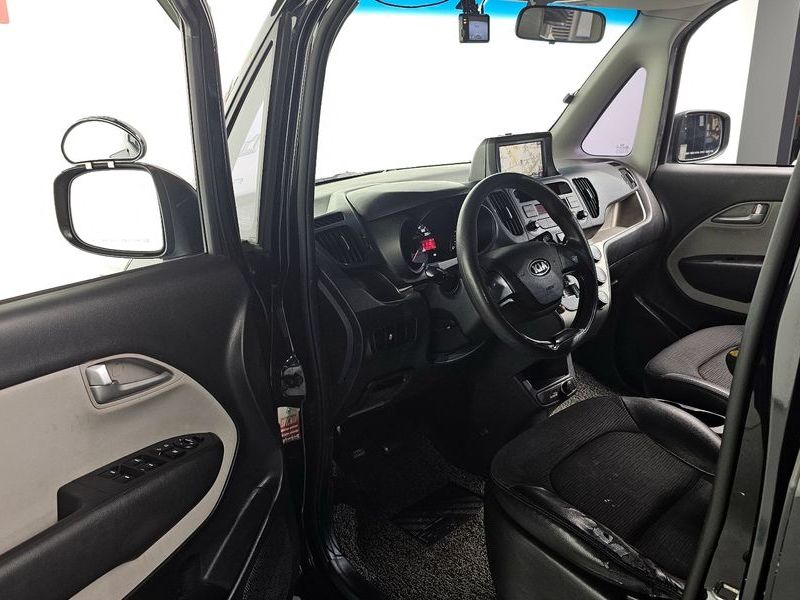 2013 Kia Ray VAN Deluxe photo 10