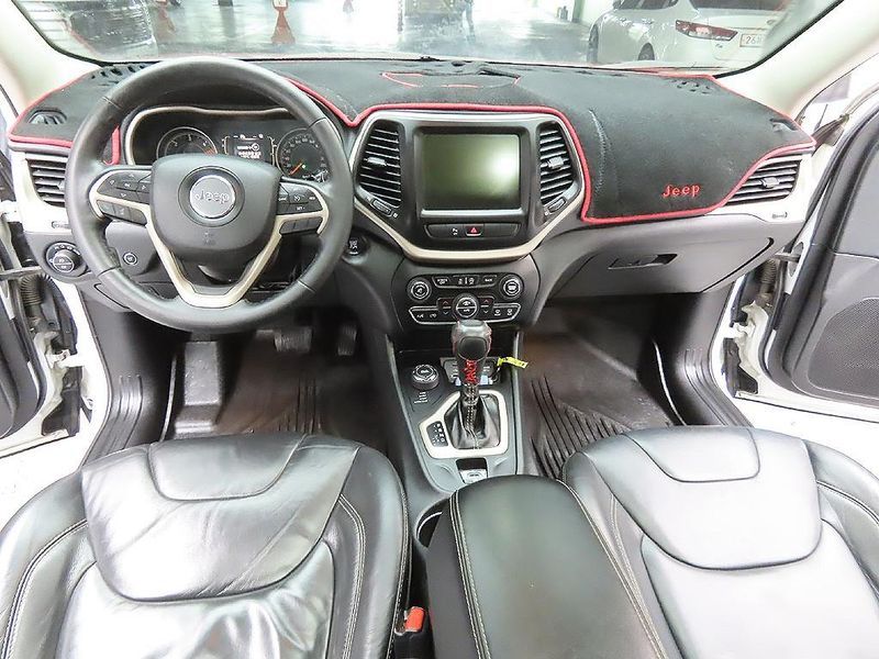2015 Jeep Cherokee 2.0 Diesel Longitude AWD photo 12