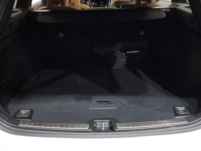 2025 Volvo V60 B5 Ultra AWD photo 19