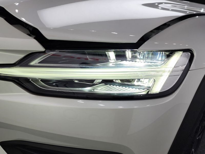 2025 Volvo V60 B5 Ultra AWD photo 22