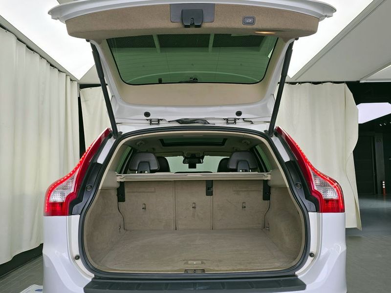 2012 Volvo XC60 D5 AWD 1st photo 20