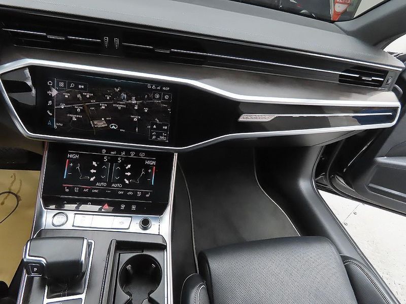 2020 Audi A7 55 TFSI Quattro Premium photo 11