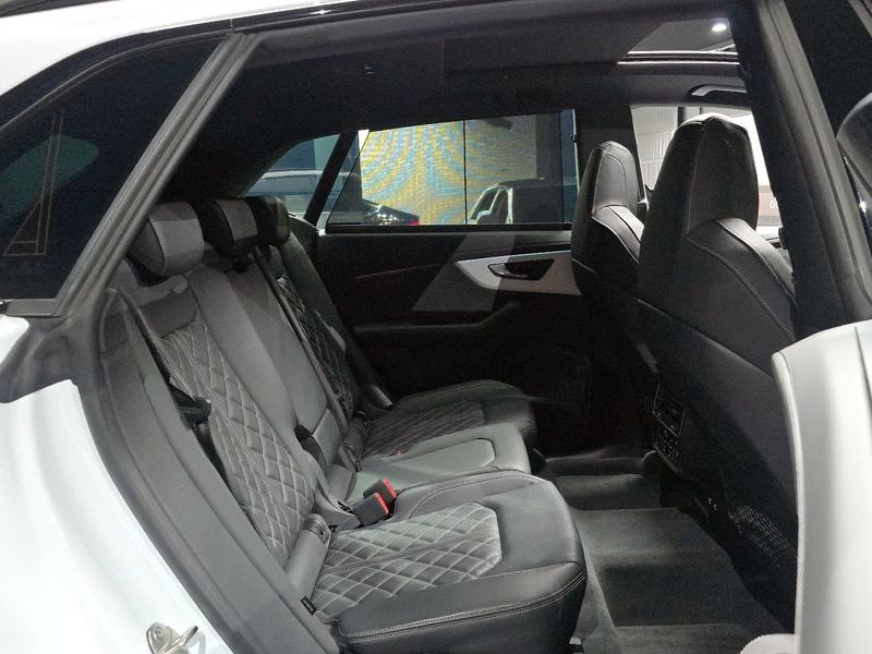 2023 Audi Q8 50 TDI Quattro Premium photo 12