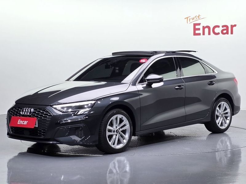 2023 Audi A3 40 TFSI photo 1