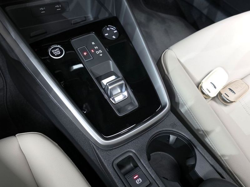 2023 Audi A3 40 TFSI photo 9