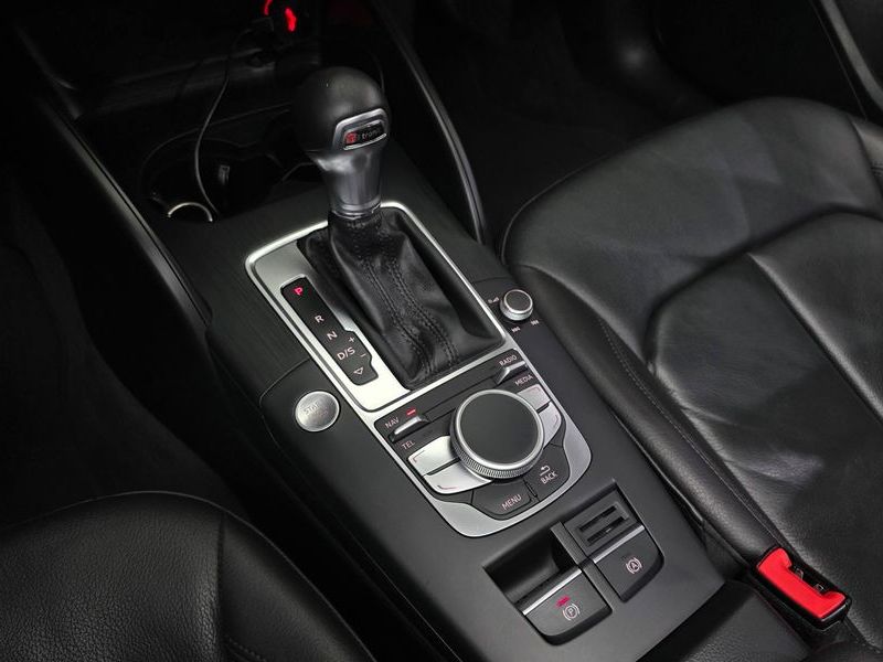 2014 Audi A3 2.0 TDI Dynamic 8V photo 9