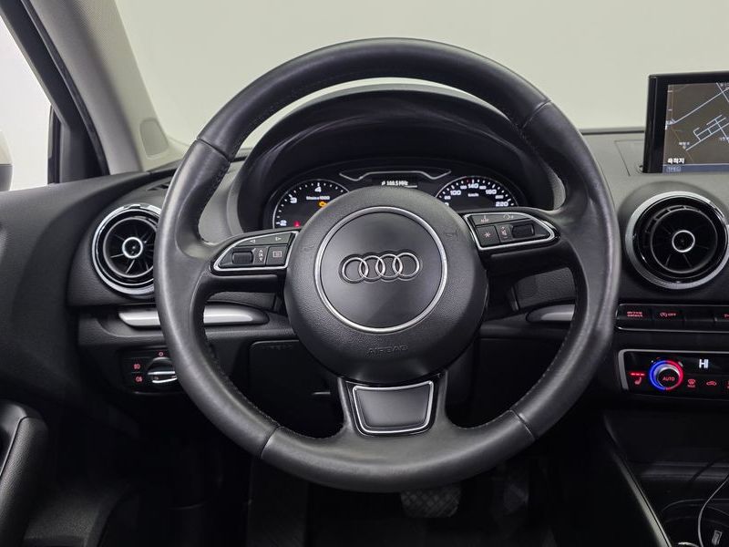 2014 Audi A3 2.0 TDI Dynamic 8V photo 13
