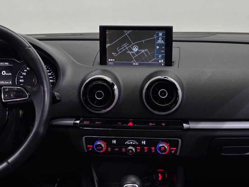 2014 Audi A3 2.0 TDI Dynamic 8V photo 14