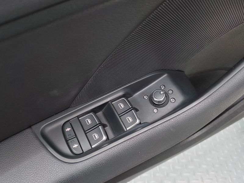 2015 Audi A3 25 TDI Dynamic Sportback 8V photo 16