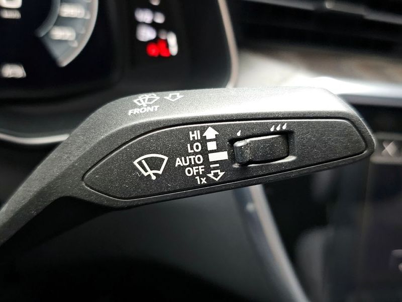 2020 Audi A6 45 TFSI Quattro Premium photo 16
