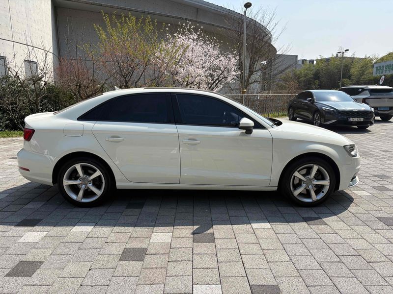 2015 Audi A3 35 TFSI Dynamic 8V photo 7