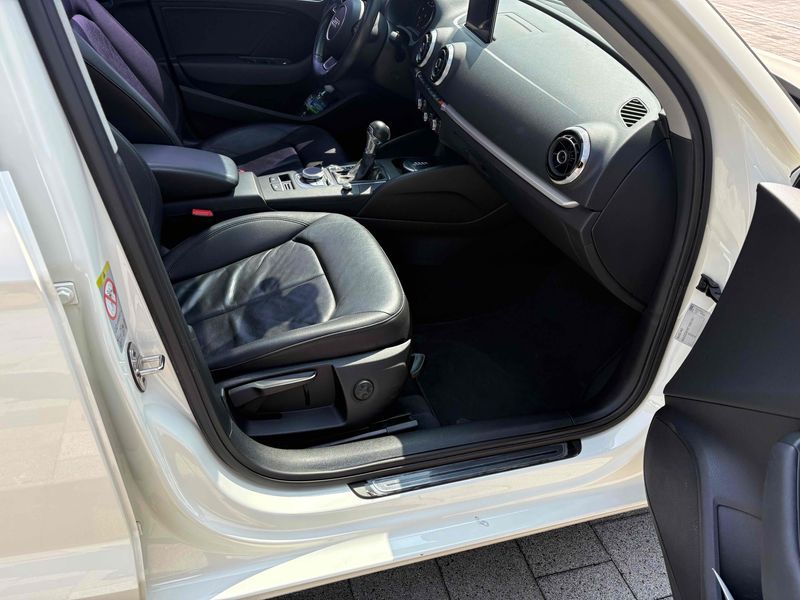 2015 Audi A3 35 TFSI Dynamic 8V photo 11