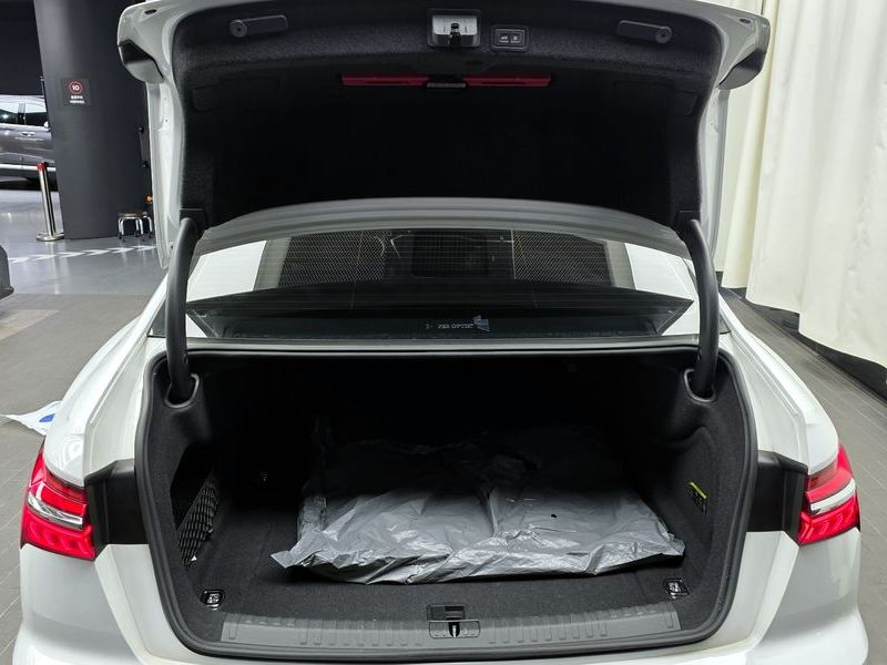 2021 Audi A6 45 TFSI Quattro Premium photo 20