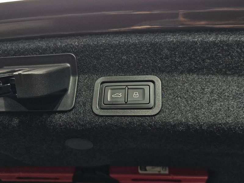 2025 Audi A6 45 TFSI Quattro Premium photo 28